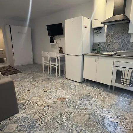 Perla 2 Seafront Apartment